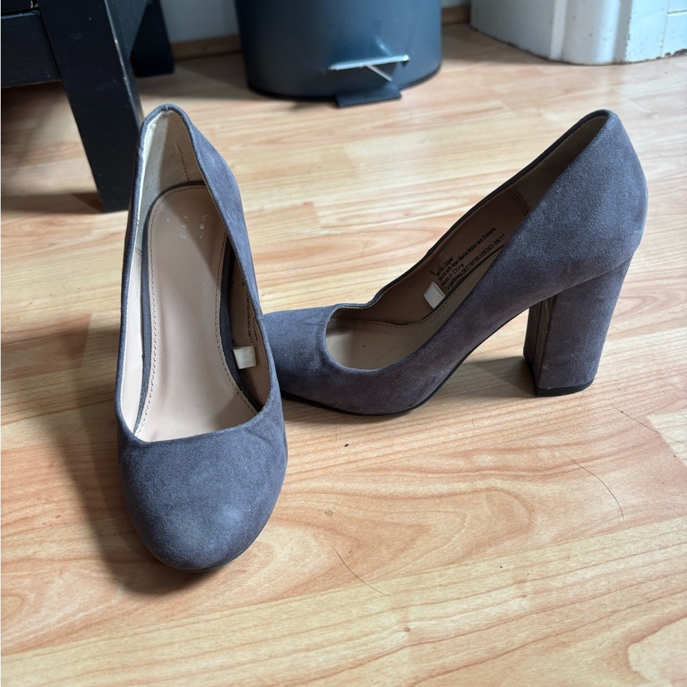Elegant Gray Suede Women's Heels